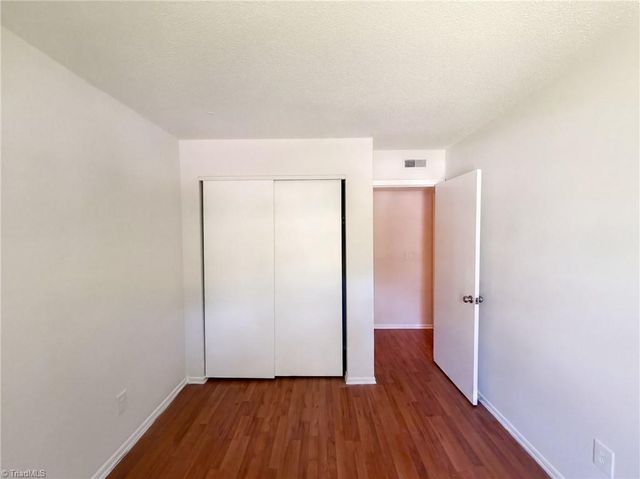 2605 Lamroc Road, Greensboro, NC 27407