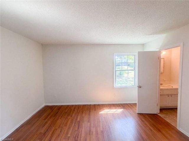 2605 Lamroc Road, Greensboro, NC 27407