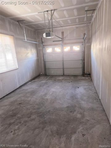 29538 Woodpark Circle, Warren, MI 48092