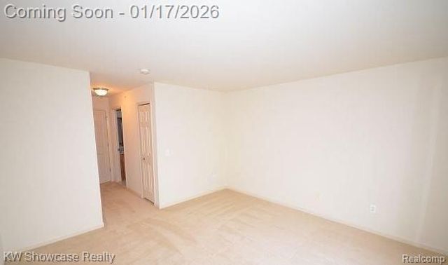 29538 Woodpark Circle, Warren, MI 48092