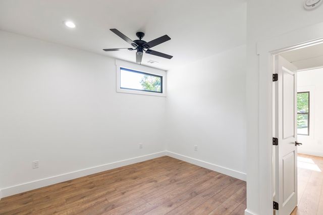 906 Fairfield Drive, Seneca, SC 29678