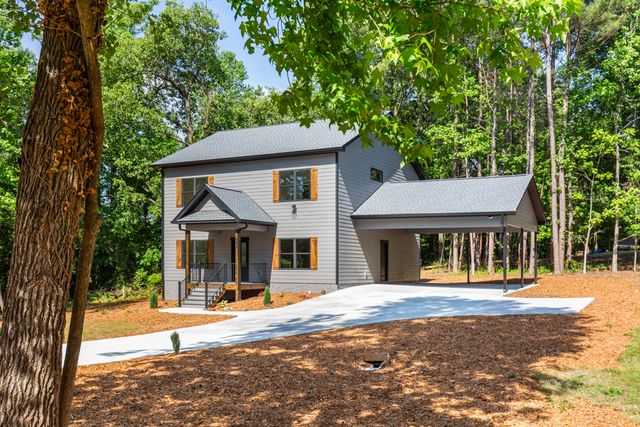 906 Fairfield Drive, Seneca, SC 29678