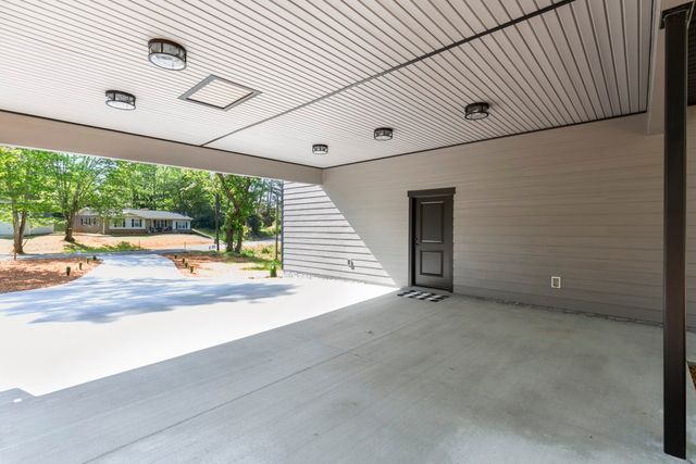906 Fairfield Drive, Seneca, SC 29678