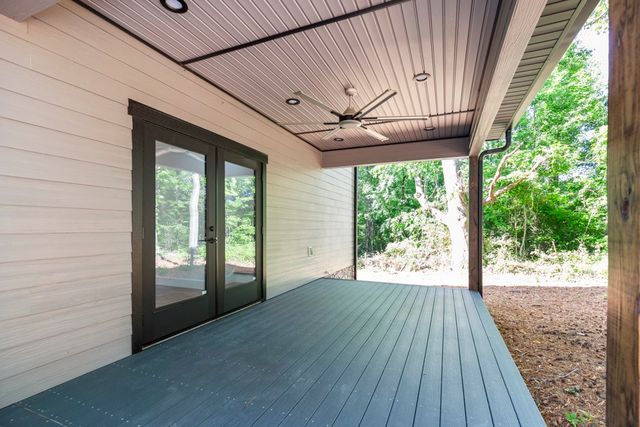906 Fairfield Drive, Seneca, SC 29678
