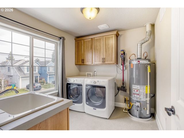 8625 N ENDICOTT Ave, Portland, OR 97217