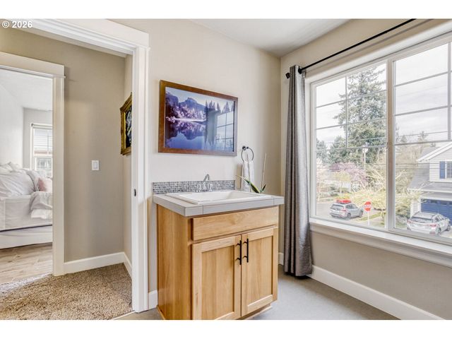 8625 N ENDICOTT Ave, Portland, OR 97217