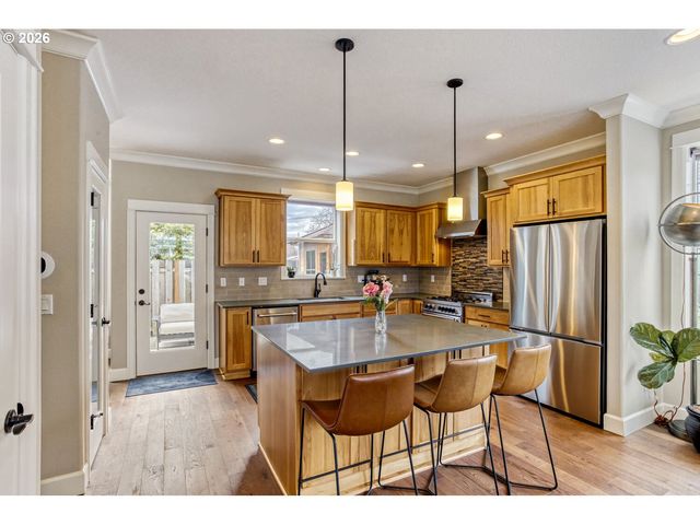 8625 N ENDICOTT Ave, Portland, OR 97217