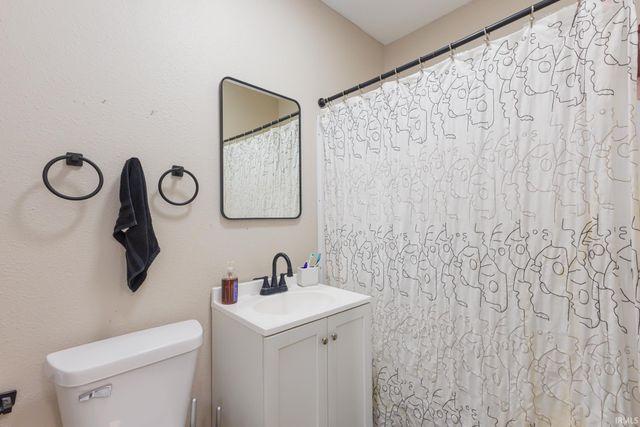 406 N Alameda Drive, Muncie, IN 47303