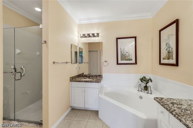 3365 Grand Cypress DR 201, Naples, FL 34119