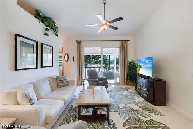 3365 Grand Cypress DR 201, Naples, FL 34119