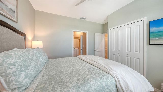 17600 OPAL SAND DRIVE 301, Venice, FL 34293