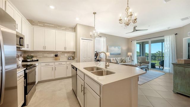 17600 OPAL SAND DRIVE 301, Venice, FL 34293