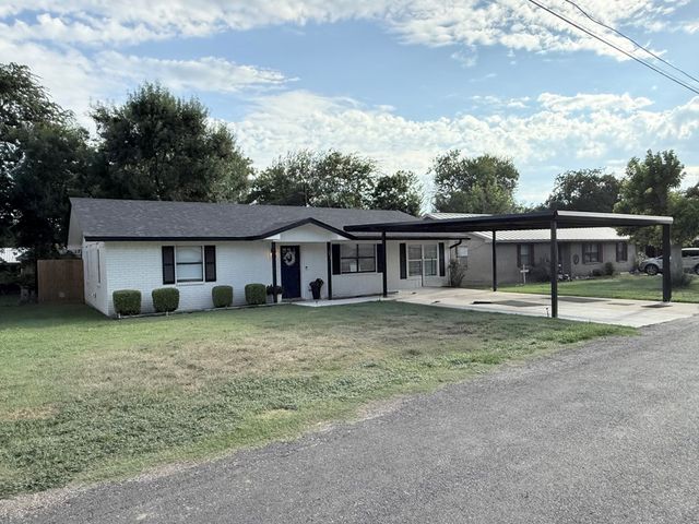 121 Ace Ranch Rd, Kerrville, TX 78028