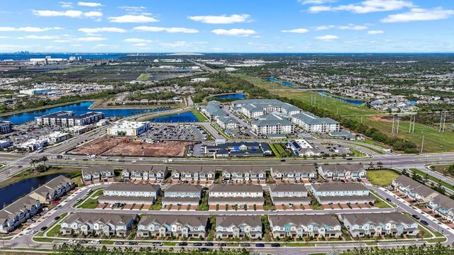 6262 GOLDCOAST AVENUE, Apollo Beach, FL 33572