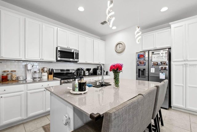 6262 GOLDCOAST AVENUE, Apollo Beach, FL 33572