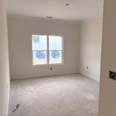 404 Beeson Court, Clemmons, NC 27012