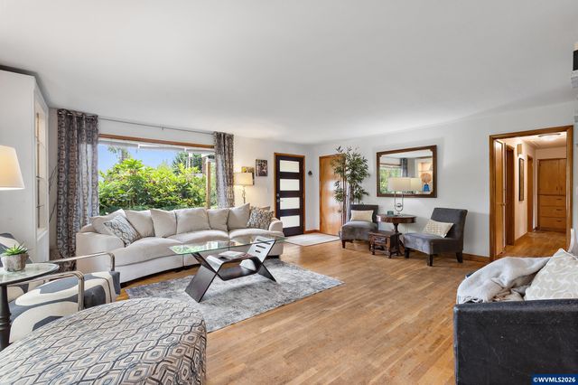 1996 Roberta Av S, Salem, OR 97302