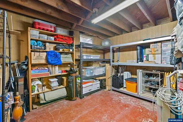 1996 Roberta Av S, Salem, OR 97302