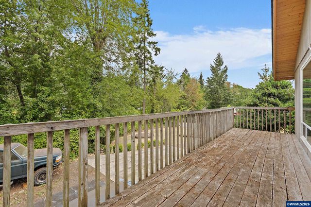 1996 Roberta Av S, Salem, OR 97302