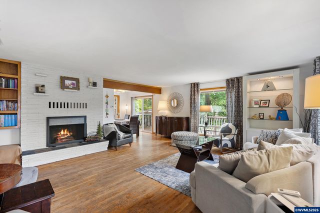 1996 Roberta Av S, Salem, OR 97302