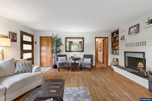 1996 Roberta Av S, Salem, OR 97302