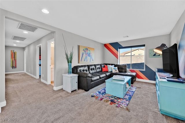 8655 Rori Springs Street, Las Vegas, NV 89178