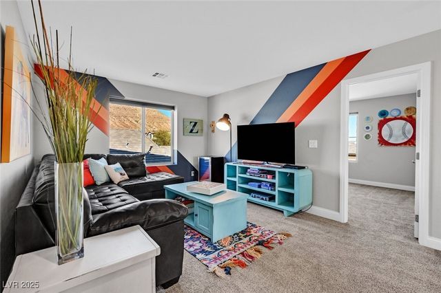 8655 Rori Springs Street, Las Vegas, NV 89178