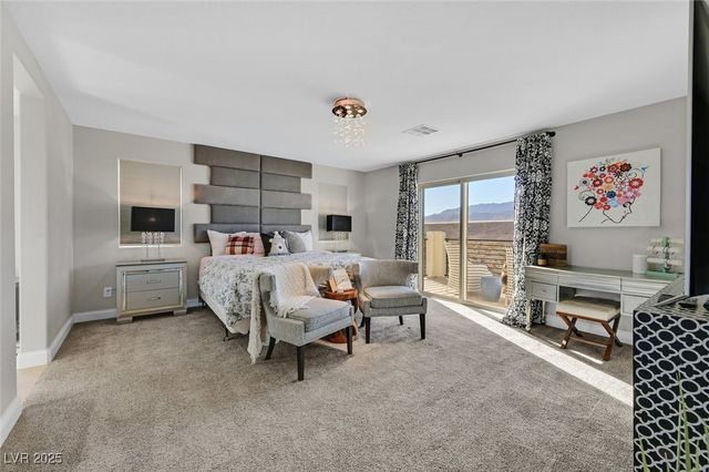 8655 Rori Springs Street, Las Vegas, NV 89178