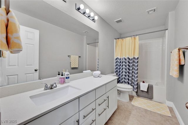 8655 Rori Springs Street, Las Vegas, NV 89178