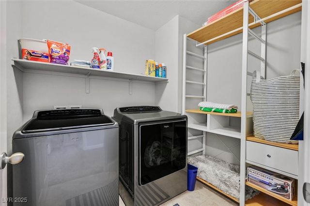 8655 Rori Springs Street, Las Vegas, NV 89178