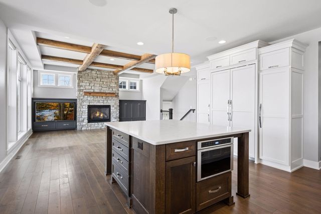 726 Woodland Hill Court, Medina, MN 55340