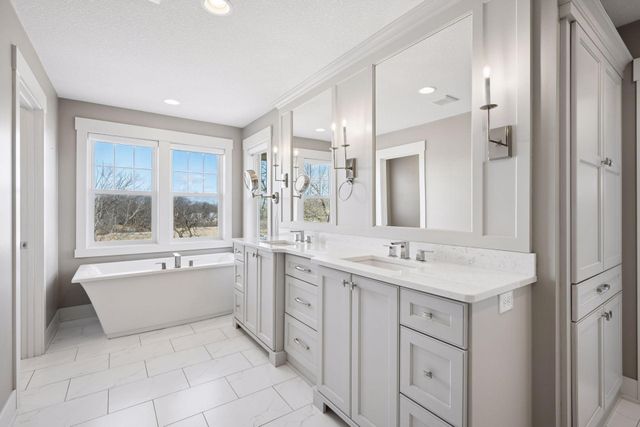 726 Woodland Hill Court, Medina, MN 55340