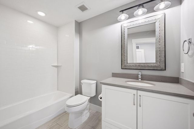 726 Woodland Hill Court, Medina, MN 55340