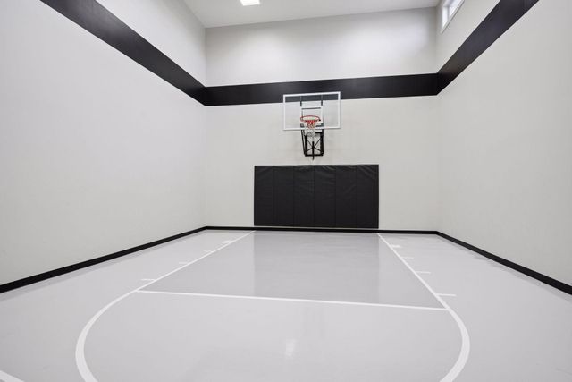 726 Woodland Hill Court, Medina, MN 55340