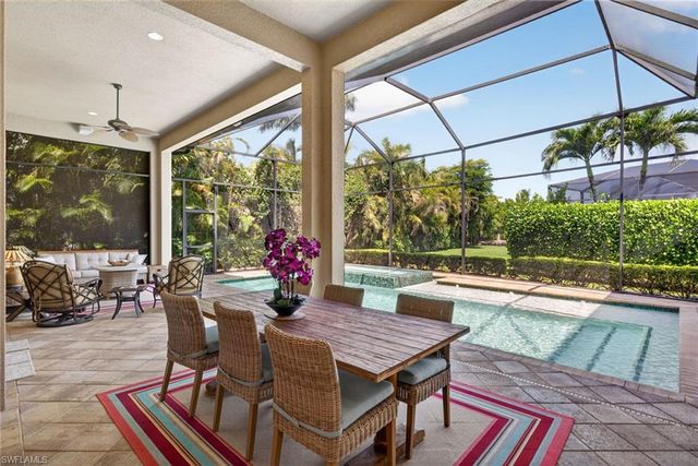 628 VENEZIA GRANDE DR, Naples, FL 34119