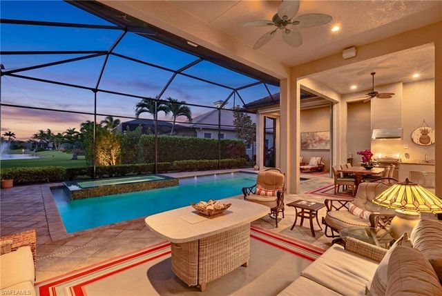 628 VENEZIA GRANDE DR, Naples, FL 34119