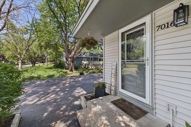 7016 Colorado Avenue N, Brooklyn Park, MN 55429