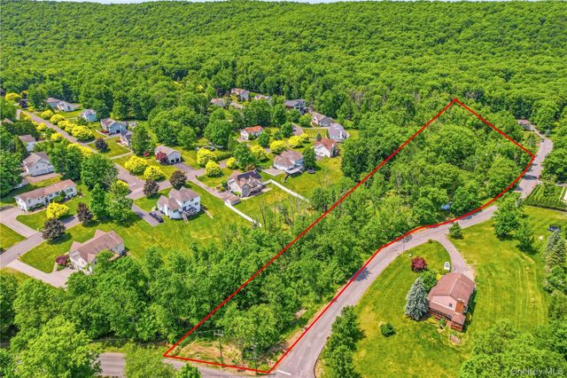 27 Van Tassel Court, Highland Mills, NY 10930