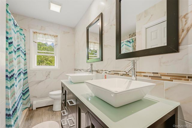 27 Van Tassel Court, Highland Mills, NY 10930