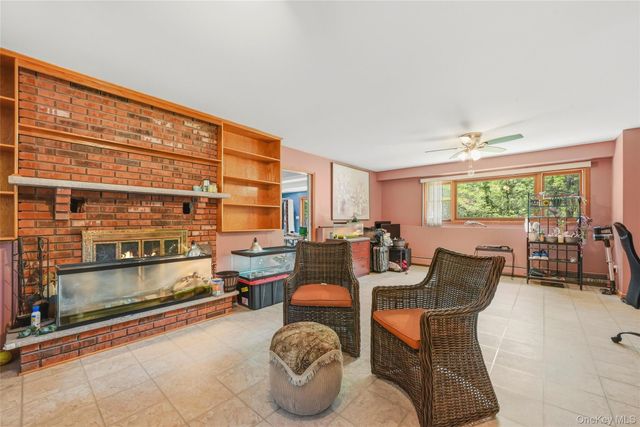 27 Van Tassel Court, Highland Mills, NY 10930