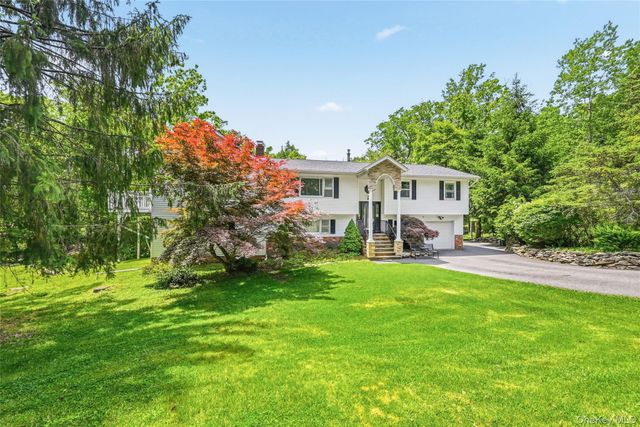 27 Van Tassel Court, Highland Mills, NY 10930