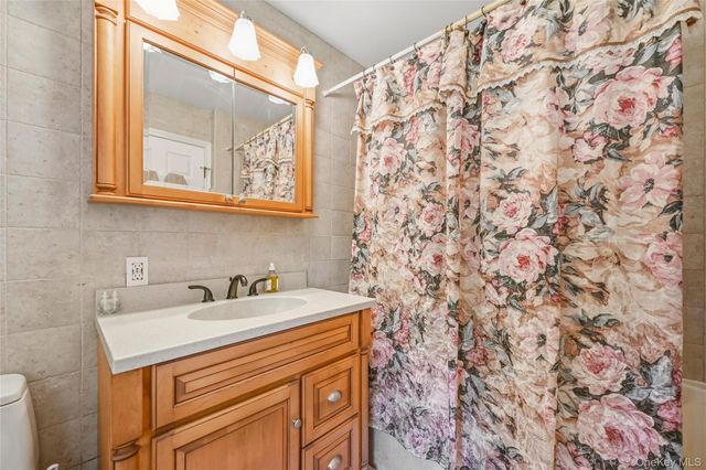 27 Van Tassel Court, Highland Mills, NY 10930