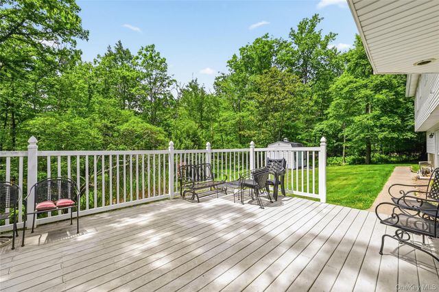 27 Van Tassel Court, Highland Mills, NY 10930