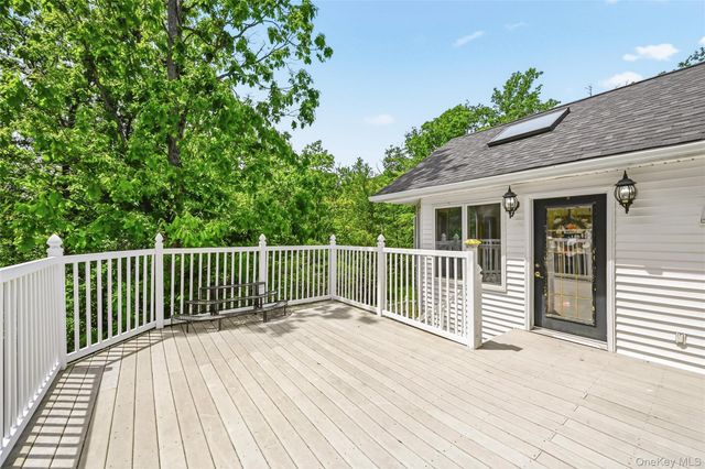 27 Van Tassel Court, Highland Mills, NY 10930