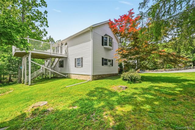 27 Van Tassel Court, Highland Mills, NY 10930