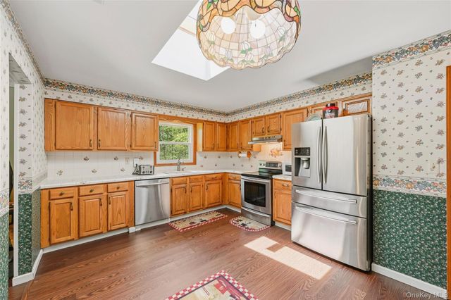 27 Van Tassel Court, Highland Mills, NY 10930