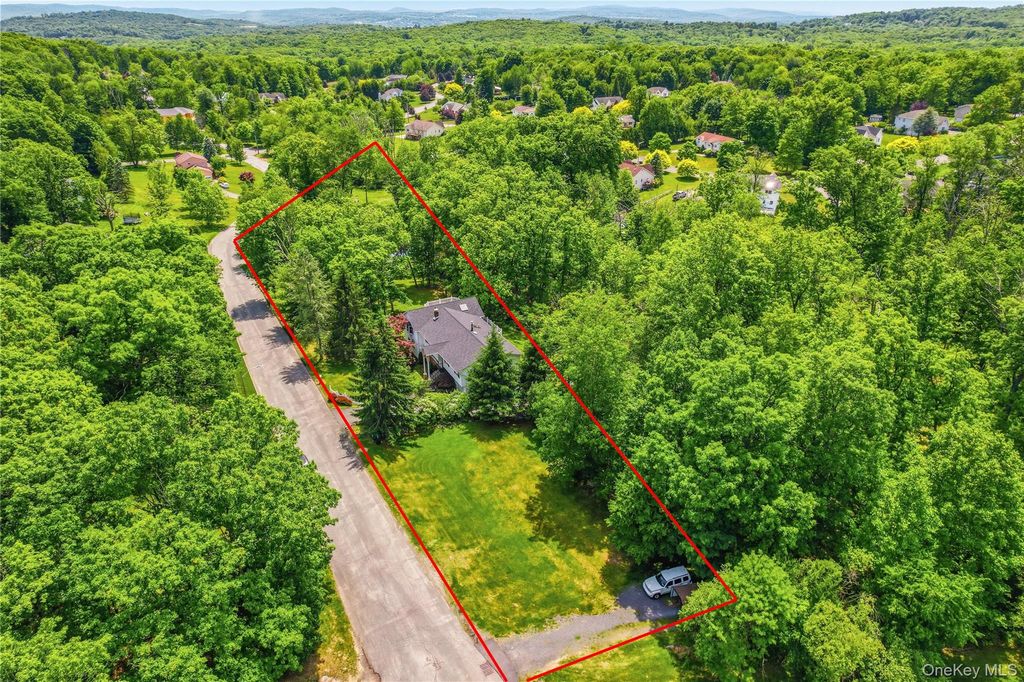 27 Van Tassel Court, Highland Mills, NY 10930
