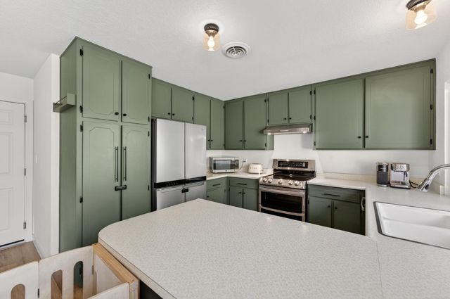 4701 Pedersen Way, Carmichael, CA 95608