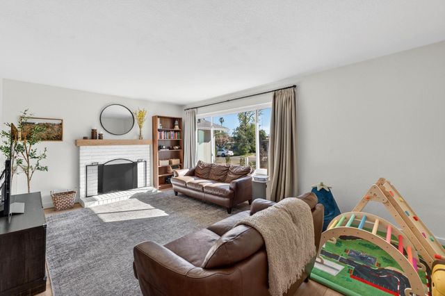 4701 Pedersen Way, Carmichael, CA 95608