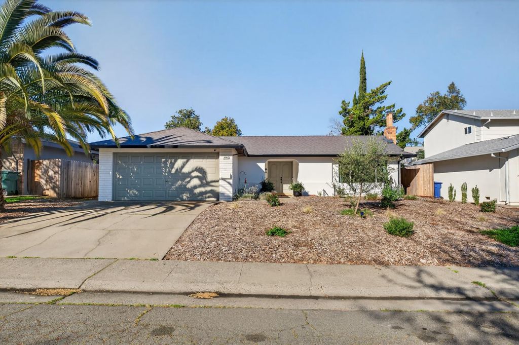 4701 Pedersen Way, Carmichael, CA 95608